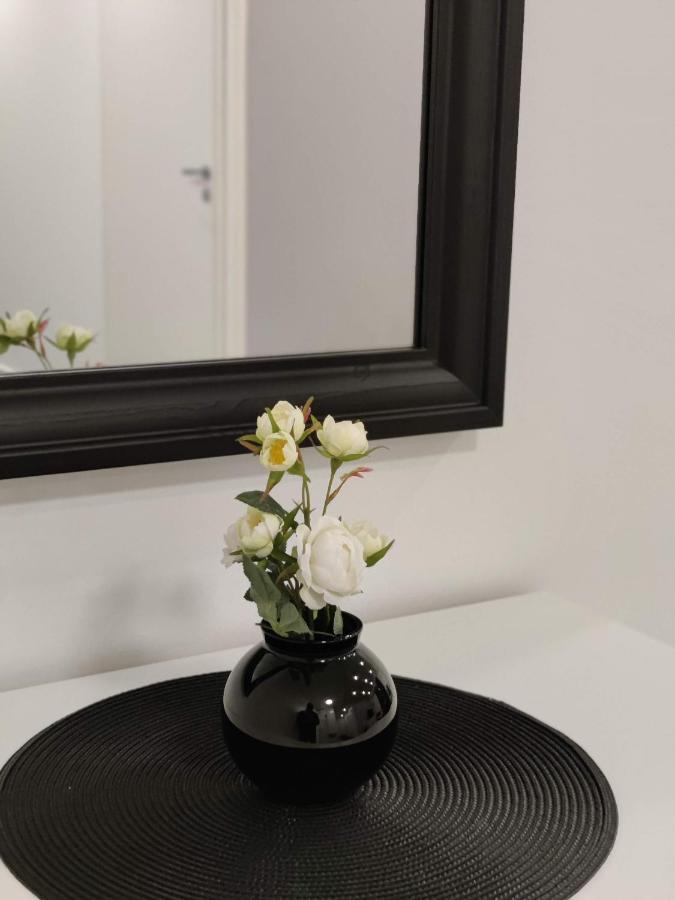 Alexi Apartments - Newly Renovated Apt In The Heart Of The City Near To Railway Station And Nokia Arena Tampere Luaran gambar