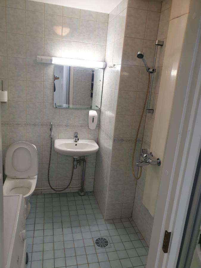 Alexi Apartments - Newly Renovated Apt In The Heart Of The City Near To Railway Station And Nokia Arena Tampere Luaran gambar