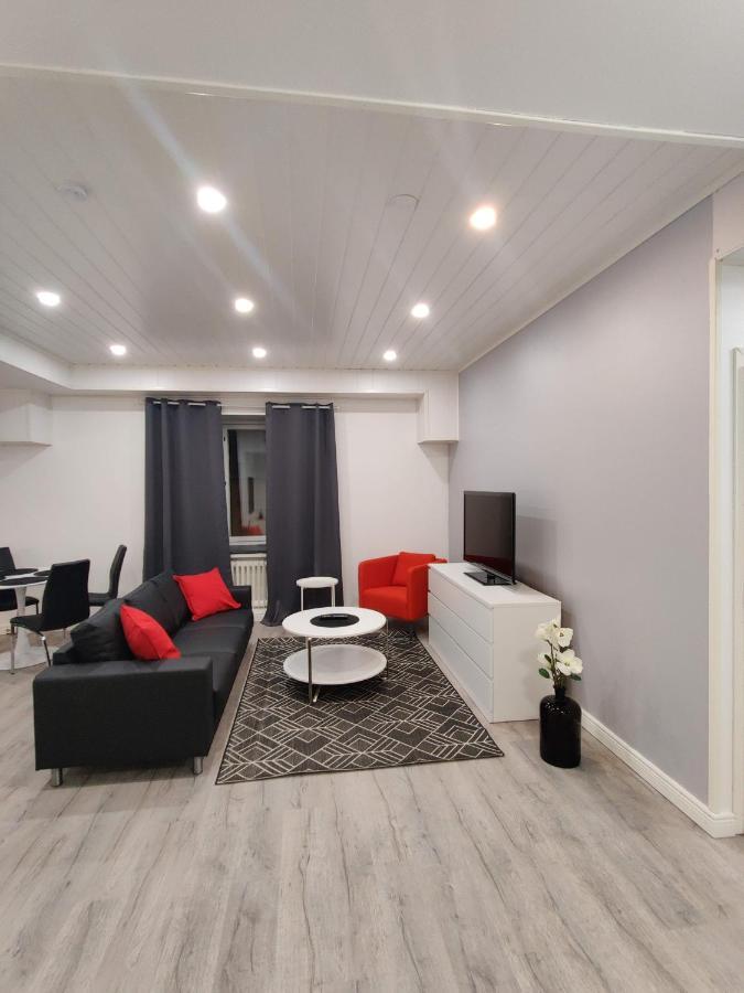 Alexi Apartments - Newly Renovated Apt In The Heart Of The City Near To Railway Station And Nokia Arena Tampere Luaran gambar